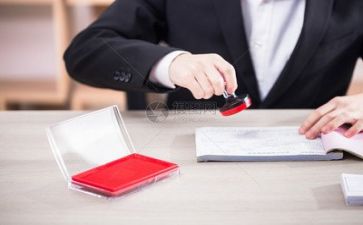 财务最精辟年终总结8篇