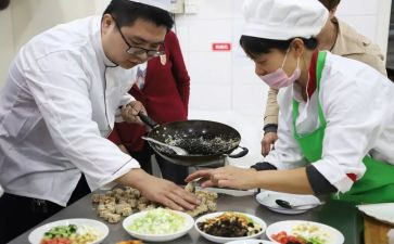今天我下厨作文模板6篇