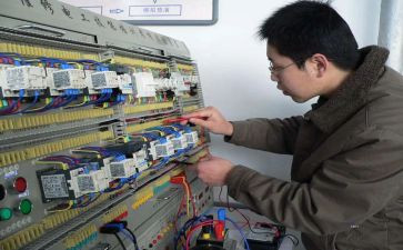 电工试用转正工作总结7篇
