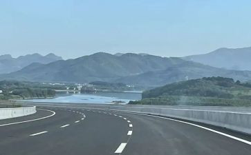 高速收费员工作心得5篇