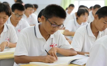 好作文高一800字推荐6篇