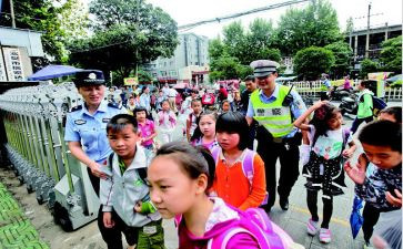 “爱护校园”倡议书5篇