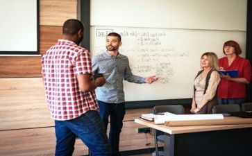 读《新教师》心得体会8篇