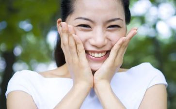 难忘那张脸优秀作文7篇