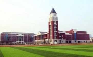 校园自我鉴定8篇