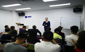 培训学校半年总结7篇