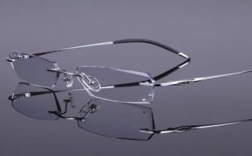 卖眼镜工作年终总结5篇