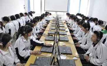 新入职教师的演讲稿8篇