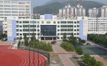 中专毕业自我鉴定800字范文5篇
